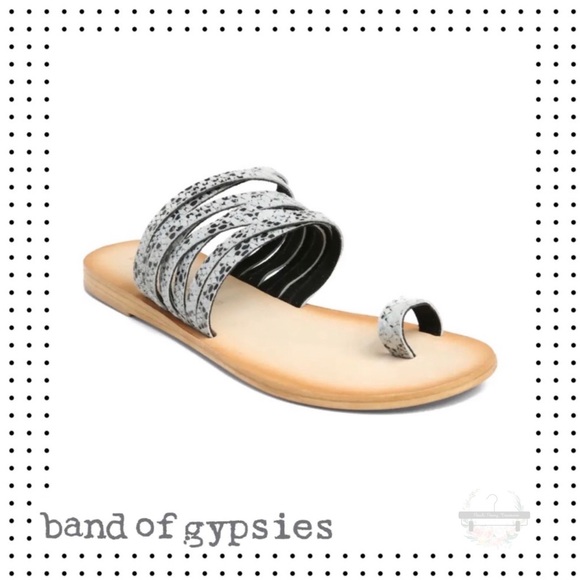 NEW Band of Gypsies - Iona Snake Print Sandal 6 - Picture 1 of 14